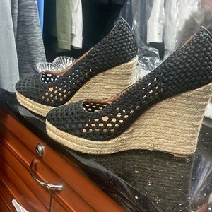 Joie Espidrille .  Super cute !